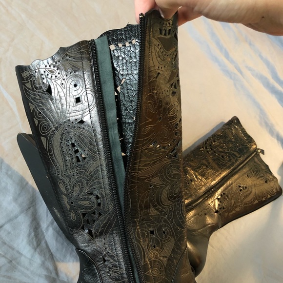 Vero Cuoio Franco Paolucci Black Italian Leather Filigree Cut Out Heeled Boots - Picture 9 of 9